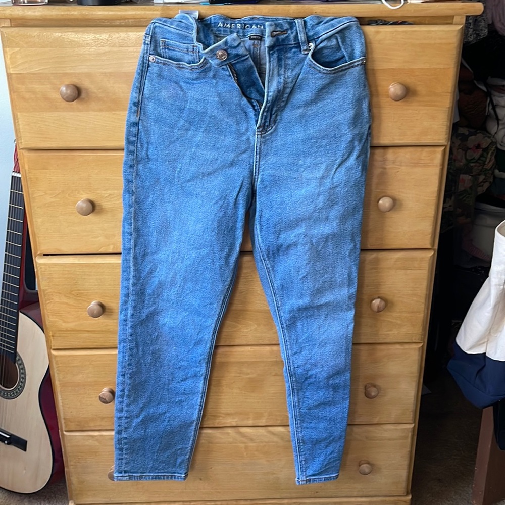 American Eagle Mom Jeans